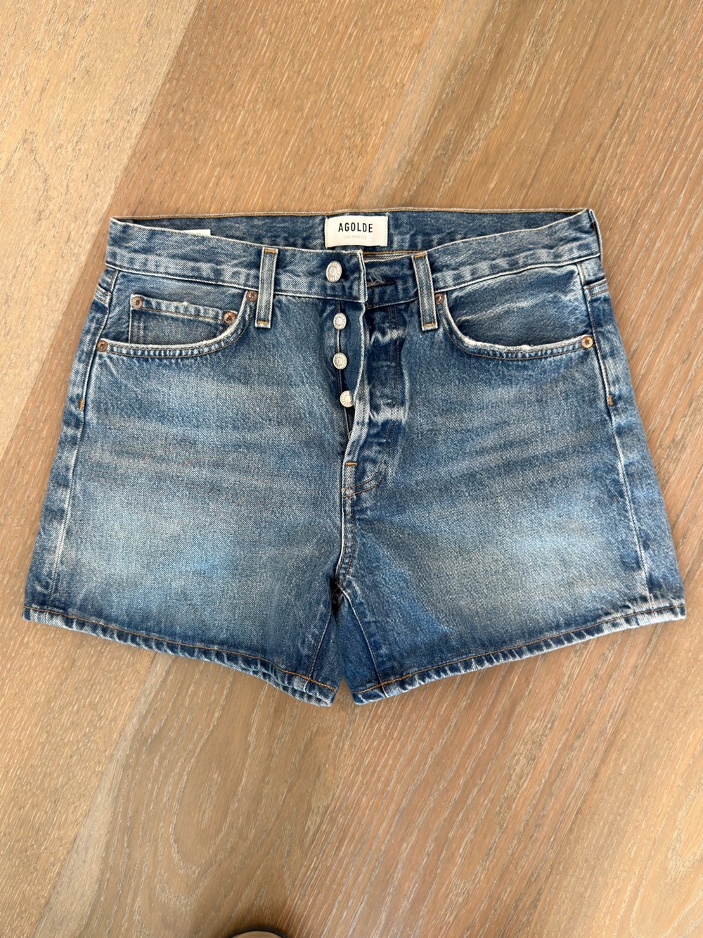 AGOLDE Women's Denim Mid-Rise Button Shorts